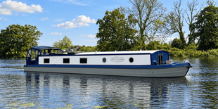 Collingwood Boats Sailaway Lined Canal Boat