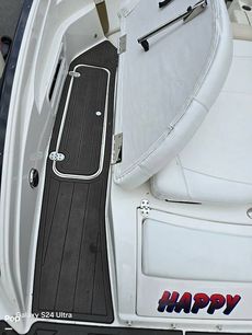 2010 Rinker Captiva 246
