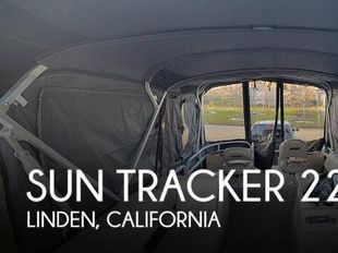 2019 Sun Tracker 22 XP3