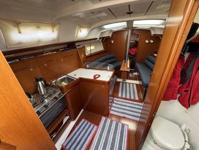 Beneteau Oceanis 343 Clipper  - Looking Forward
