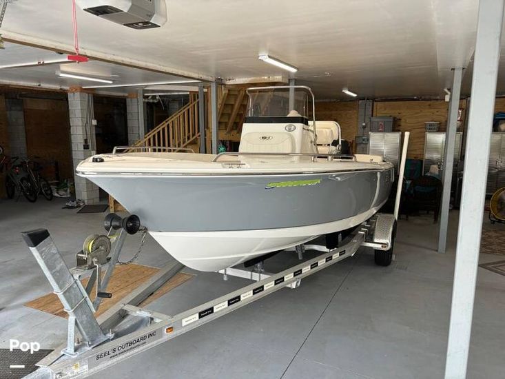 2018 Sea Hunt triton 188