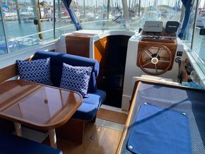 Beneteau Antares 760  - Interior