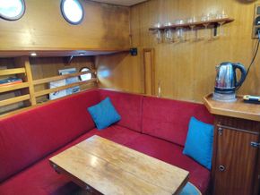 saloon