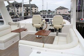Flybridge - looking forward