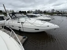 2001 Sealine S34