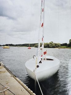 Day sailing boat