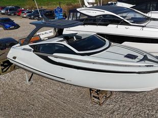 2020 Fairline F//Line 33