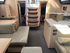 2016 Beneteau Oceanis 60
