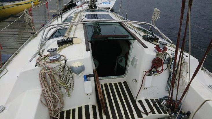 BENETEAU FIRST 32S5, NEW ENGINE,  £24750