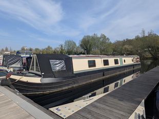 Stunning 60ft Trad Piper Narrowboat 'Gwenhwyfar'