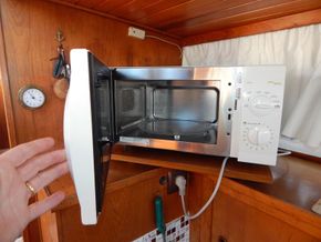 Pedro 1000 OPEN TO OFFERS! - Galley