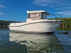 2015 Quicksilver Pilothouse 555