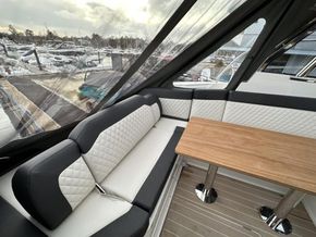 2024 Bavaria SR35HT 6