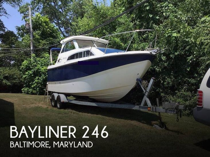 2009 Bayliner 246 discovery