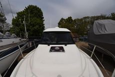2011 Rodman 810