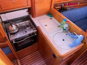 2006 Bavaria Cruiser 30 18