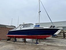 Solent Spear 35 - Rare Modern Classic Motor Yacht
