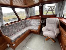 36ft by 11ft Dutch cruiser centred cockpit