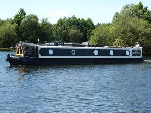 Two Can 57ft 2018 Trad Stern Reverse Layout Modern Painted Interior