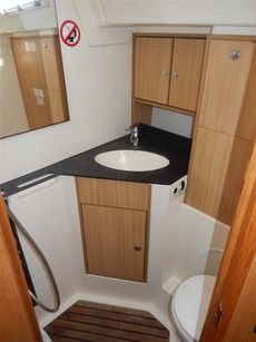 2011 BAVARIA 45 CRUISER