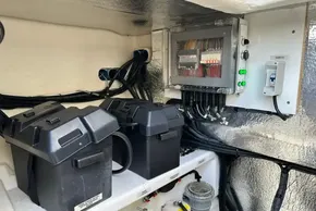 Electrical system and battery setup in 2022 Leopard 53 Powercat yacht.