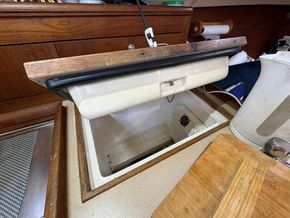 2001 hunter legend 290 sail 9479674 20240724004305529 1 XLARGE