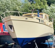 Anki - 35ft x 10ft steel Dutch Cruiser