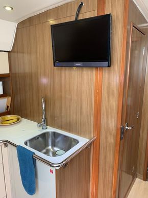 2012 Bavaria Sport 43 Hard Top 28