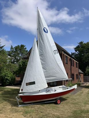 2014 Hartley Wanderer sailing dinghy with combi road base - Excel