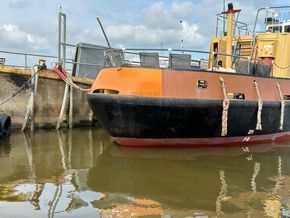 Pilot Boat 60  - Stern