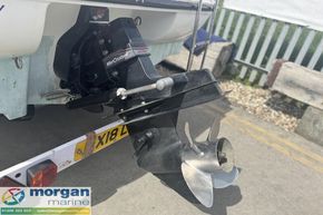 Bayliner 175 - prop