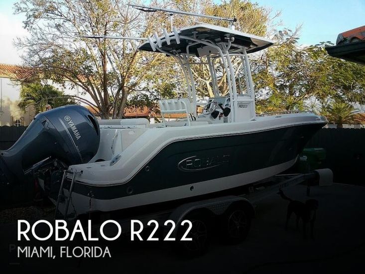 2017 Robalo r 222