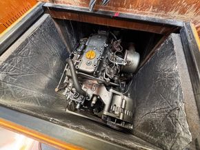 Prima 38  - Engine