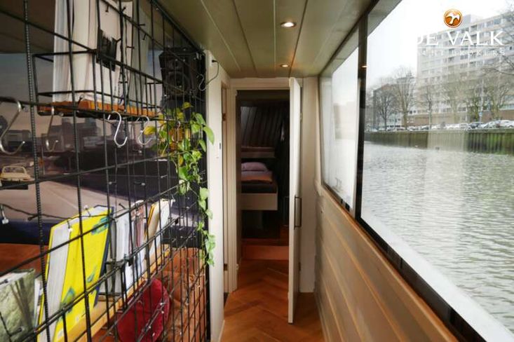 2019 Floating Appartment