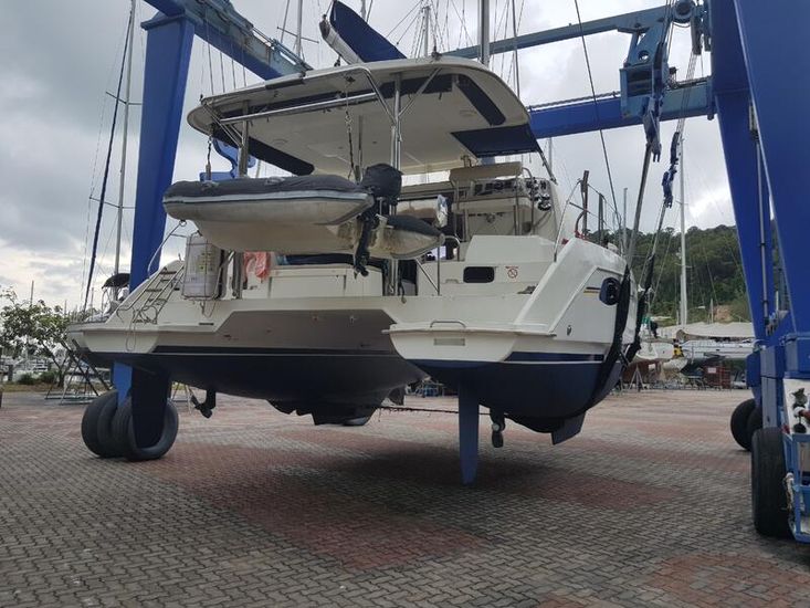 Leopard 38 for sale by Seaspray Yacht Sales