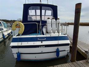 Broom 32  - Stern