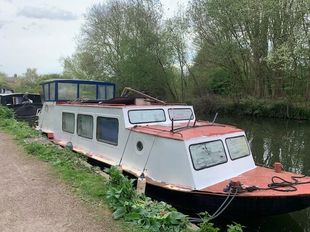 40ft Wide Beam Dutch Barge Living boat