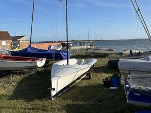 Devoti Icon - two person dinghy
