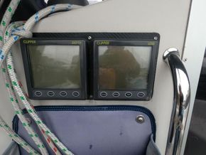 Parker Lift-Keel Yachts 235 Lifting Keel - Cockpit Instruments