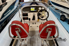 2014 Humber Ocean Pro 8m w/ Suzuki 225HP