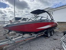 2015 Scarab 215