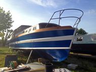 44’ vintage live aboard