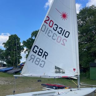 Laser dinghy (hull number 198165)
