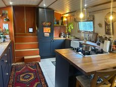 lovely Widebeam -  62 x 12 With mooring