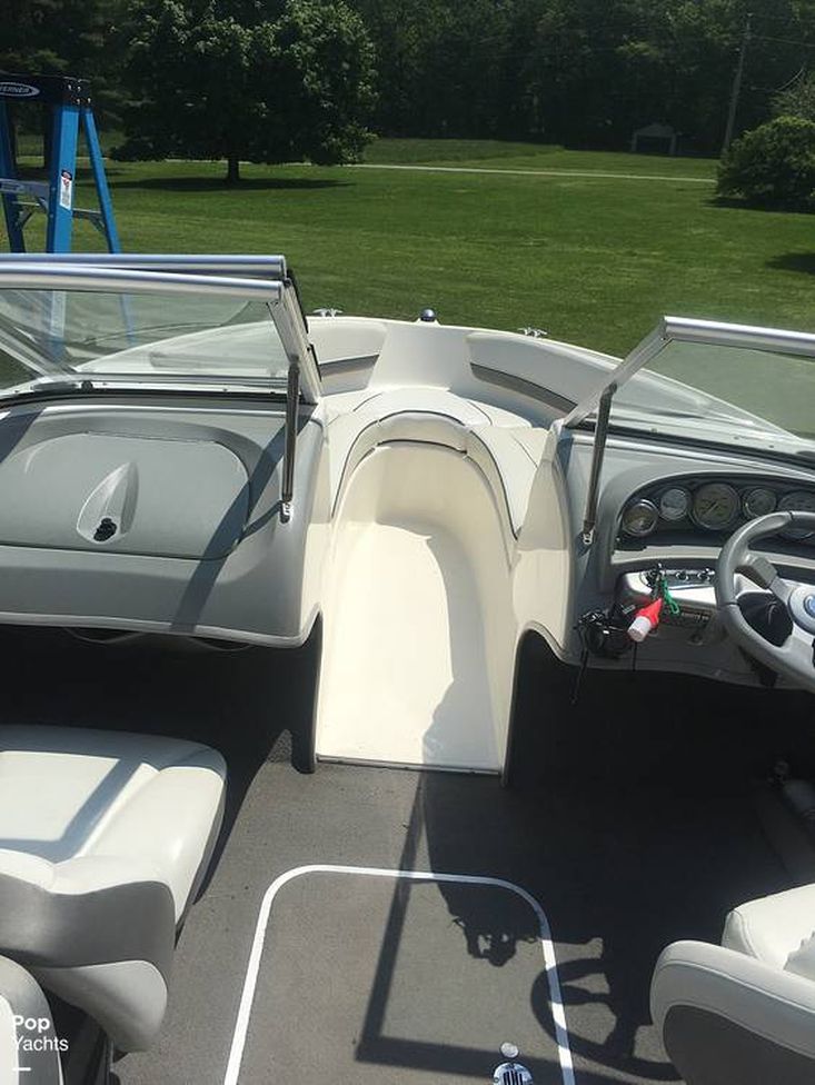 2007 Bayliner 205 br