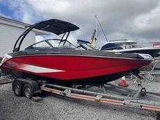 2015 Scarab 215