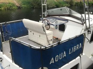 Aquastar Pacesetter 27
