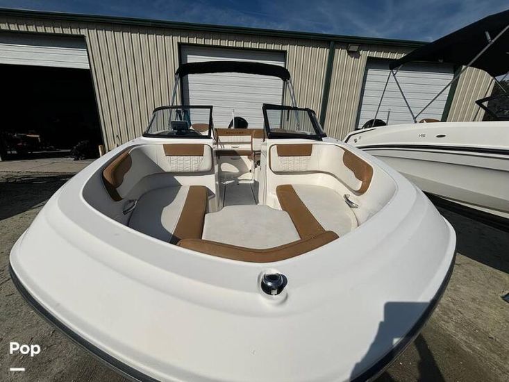 2021 Bayliner vr5