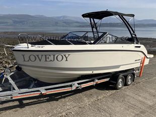 Quicksilver Activ 675 Bowrider