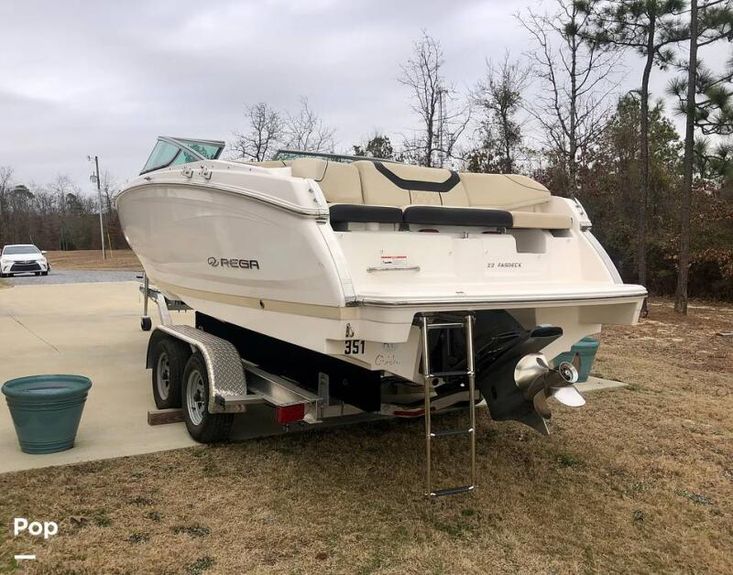 2018 Regal 22 fasdeck